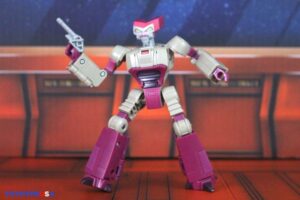 Hasbro Transformers Studio Series ’86 Deluxe Class Kranix Figure