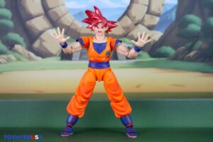 Bandai Namco Dragon Ball Super S.H. Figuarts Super Saiyan God Goku (Saiyan God Instilled With the Light of Righteous Hearts) Figure