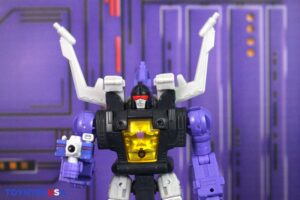 Takara-Tomy Transformers Dramatic Capture Series Decepticons Part 2 (Skywarp & Insecticon Trio) Figure Set
