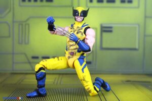 Hasbro Marvel Legends Series Deadpool & Wolverine Movie – Wolverine (Sleevless) & Wolverine (Brown Suit) Figures