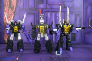 Takara-Tomy Transformers Dramatic Capture Series Decepticons Part 2 (Skywarp & Insecticon Trio) Figure Set