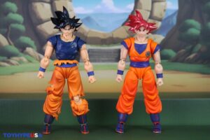 Bandai Namco Dragon Ball Super S.H. Figuarts Super Saiyan God Goku (Saiyan God Instilled With the Light of Righteous Hearts) Figure