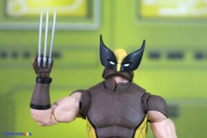 Hasbro Marvel Legends Series Deadpool & Wolverine Movie – Wolverine (Sleevless) & Wolverine (Brown Suit) Figures