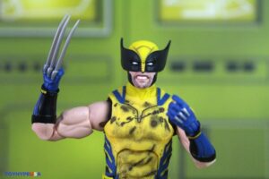 Hasbro Marvel Legends Series Deadpool & Wolverine Movie – Wolverine (Sleevless) & Wolverine (Brown Suit) Figures