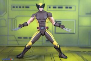 Hasbro Marvel Legends Series Deadpool & Wolverine Movie – Wolverine (Sleevless) & Wolverine (Brown Suit) Figures
