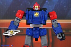 Hasbro Transformers Age of the Primes Nexus Prime Figure