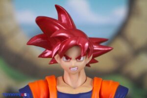 Bandai Namco Dragon Ball Super S.H. Figuarts Super Saiyan God Goku (Saiyan God Instilled With the Light of Righteous Hearts) Figure Review