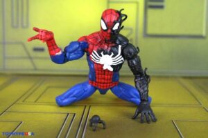 Hasbro Marvel Legends Series 6″ Secret Wars Wave 2 – Daredevil & Spider-Man (Alien Costume) Figures