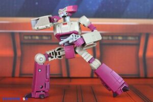 Hasbro Transformers Studio Series ’86 Deluxe Class Kranix Figure