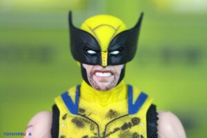Hasbro Marvel Legends Series Deadpool & Wolverine Movie – Wolverine (Sleevless) & Wolverine (Brown Suit) Figures