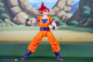 Bandai Namco Dragon Ball Super S.H. Figuarts Super Saiyan God Goku (Saiyan God Instilled With the Light of Righteous Hearts) Figure Review