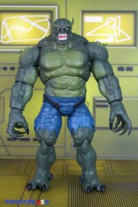 Hasbro Marvel Legends Series Retro Carded Incredible Hulk – Abomination Figure
