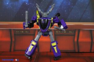 Hasbro Transformers Age of the Primes Voyager Class Sideways Figure