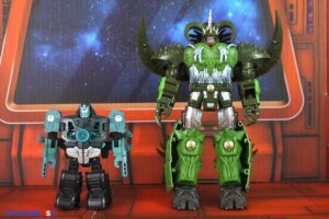 Hasbro Transformers Age of the Primes Liege Maximo Figure
