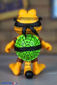 NECA Toys Teenage Mutant Ninja Turtles Archie Comics x Garfield Ultimate Garfello with Odie Figures