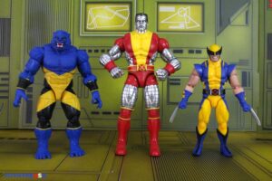 Hasbro Marvel Legends Series Astonishing X-Men Colossus & Kitty Pryde Figures