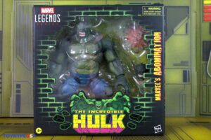 Hasbro Marvel Legends Series Retro Carded Incredible Hulk – Abomination Figure