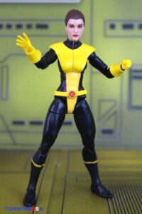 Hasbro Marvel Legends Series Astonishing X-Men Colossus & Kitty Pryde Figures