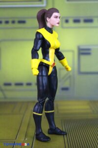Hasbro Marvel Legends Series Astonishing X-Men Colossus & Kitty Pryde Figures