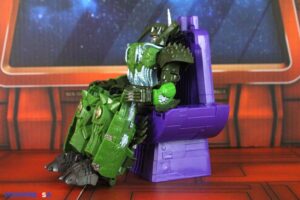 Hasbro Transformers Age of the Primes Liege Maximo Figure