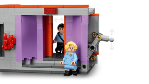 LEGO Icons 11385 Star Trek U.S.S. Enterprise NCC-1701 Bridge Set 