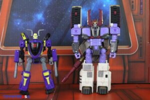 Hasbro Transformers Age of the Primes Voyager Class Sideways Figure