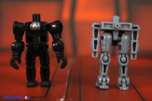 Hasbro Transformers Age of the Primes Voyager Class Sideways Figure
