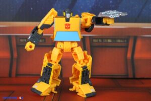 Hasbro Transformers Studio Series ’86 Sunstreaker Figure