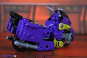 Hasbro Transformers Age of the Primes Voyager Class Sideways Figure