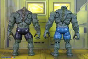 Hasbro Marvel Legends Series Retro Carded Incredible Hulk – Abomination Figure