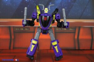 Hasbro Transformers Age of the Primes Voyager Class Sideways Figure