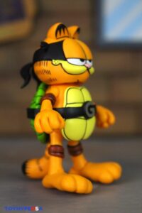 NECA Toys Teenage Mutant Ninja Turtles Archie Comics x Garfield Ultimate Garfello with Odie Figures