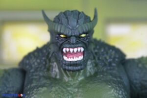 Hasbro Marvel Legends Series Retro Carded Incredible Hulk – Abomination Figure