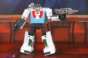 Hasbro The Transformers The Movie Studio Series 86 Deluxe Class Wheeljack Figure