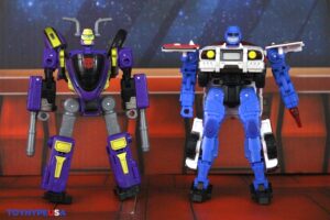 Hasbro Transformers Age of the Primes Voyager Class Sideways Figure