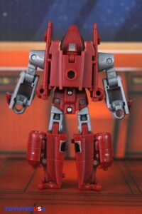 Hasbro Transformers Age of the Primes Deluxe Class Powerglide Figure