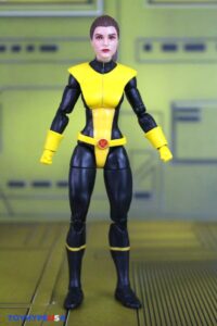 Hasbro Marvel Legends Series Astonishing X-Men Colossus & Kitty Pryde Figures