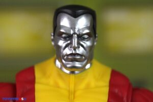 Hasbro Marvel Legends Series Astonishing X-Men Colossus & Kitty Pryde Figures