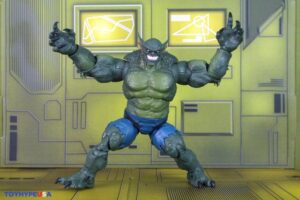 Hasbro Marvel Legends Series Retro Carded Incredible Hulk – Abomination Figure