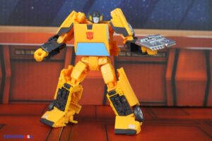 Hasbro Transformers Studio Series ’86 Sunstreaker Figure