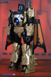 Hasbro Transformers: Age of the Primes Voyager Class Vector Prime Figure