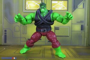 Hasbro Marvel Legends Series Professor Hulk Deluxe Figure