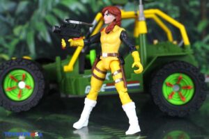 Playmates Toys Teenage Mutant Ninja Turtles x G.I. Joe A.W.E. Shell-Striker with April O’ Neil as Scarlett Vehicle Set
