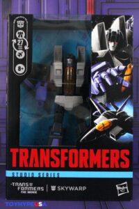 Hasbro Transformers Studio Series ’86 Voyager Class Skywarp Figure