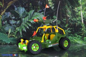 Playmates Toys Teenage Mutant Ninja Turtles x G.I. Joe A.W.E. Shell-Striker with April O’ Neil as Scarlett Vehicle Set
