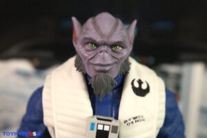 Hasbro Star Wars The Black Series Zeb The Mandalorian and Grogu Figure