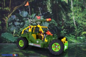 Playmates Toys Teenage Mutant Ninja Turtles x G.I. Joe A.W.E. Shell-Striker with April O’ Neil as Scarlett Vehicle Set