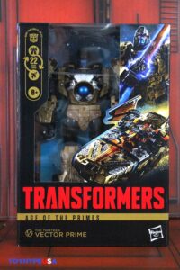 Hasbro Transformers: Age of the Primes Voyager Class Vector Prime Figure