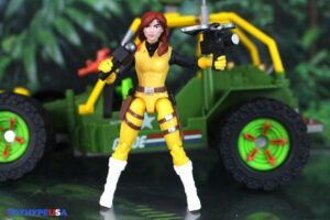 Playmates Toys Teenage Mutant Ninja Turtles x G.I. Joe A.W.E. Shell-Striker with April O’ Neil as Scarlett Vehicle Set