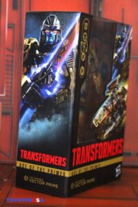 Hasbro Transformers: Age of the Primes Voyager Class Vector Prime Figure
